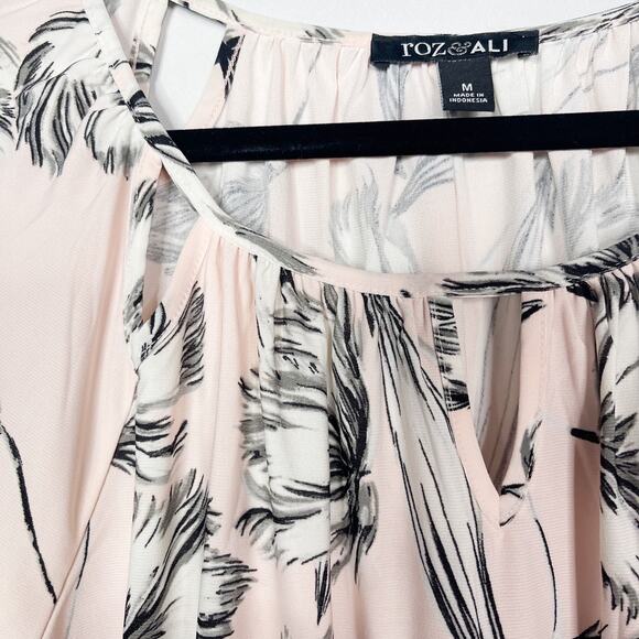 Roz & Ali Medium M Blush Pink Gray Floral Keyhole Cut Out Blouse 3/4 Sleeve - Picture 5 of 9